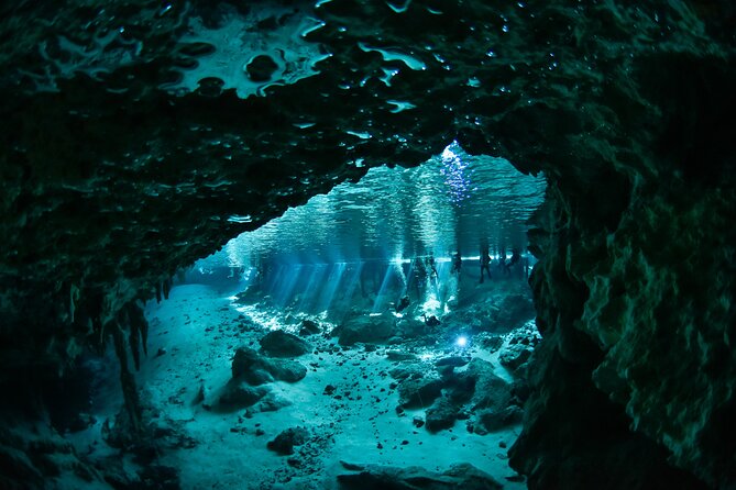 3 Cenote Dives - Casa & Dos Ojos - The 8am meeting and equipment setup