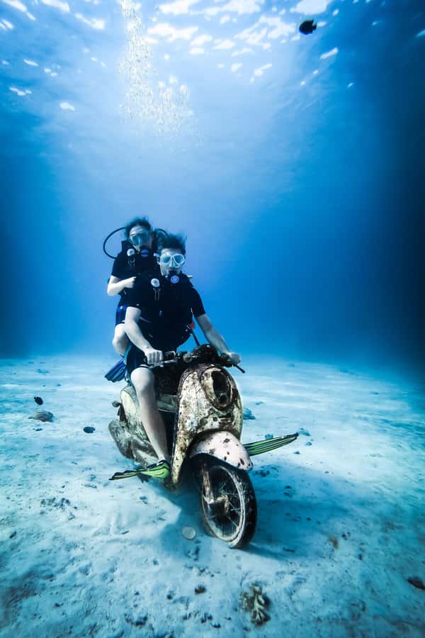 3 Fun Dives for Certified diver at Racha Yai/Noi - Coffee, snacks, and the final site