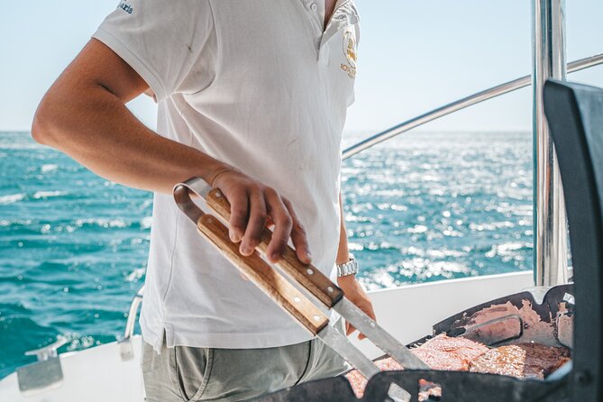 3 Hours Private Tour with Dives in Catamaran in Lisbon - The return along Lisbon’s beaches