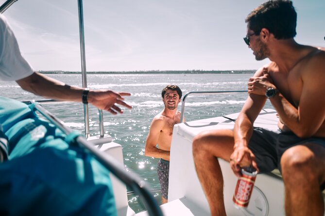 4 Hours Private Tour with Dives in Catamaran in Lisbon - Two hours anchored near Oeiras