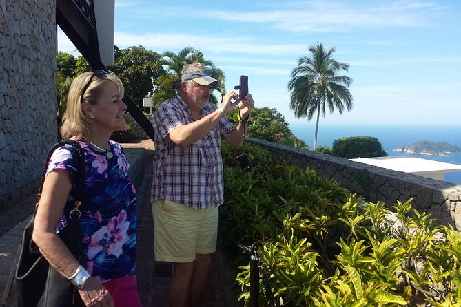 4Hrs City Tour Exclusively for Hotels, Divers, Chapel & Mural. - What the guides add to the day