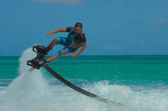 Aruba Flyboarding & Jetovator Experience: Fly Like a Bird & Dive Like a Dolphin - How to fit it into a Palm Beach day