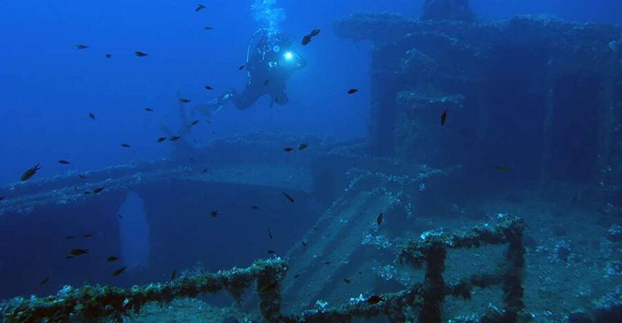 Athens: Adventure Dives in Nea Makri for Certified Divers - Preparing at Frinis 20