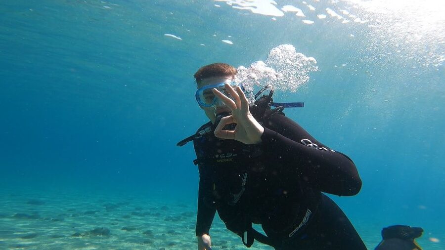 Athens East Coast: Discover Scuba Diving in Nea Makri - Frinis 20 to the first breath underwater