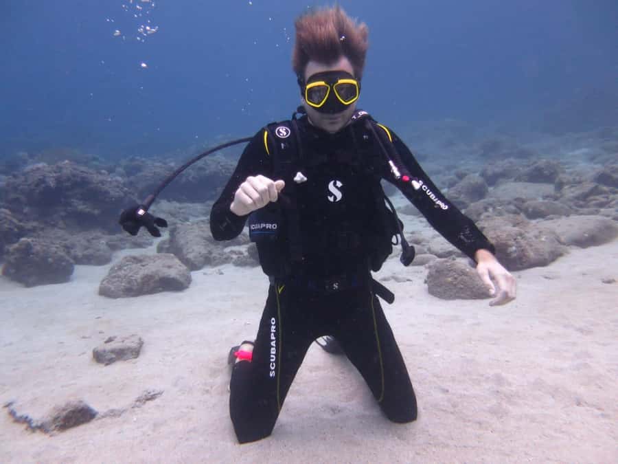 Blue Bay: LEARN TO DIVE TODAY with CORAL DIVING Team - Age, health, and personal readiness