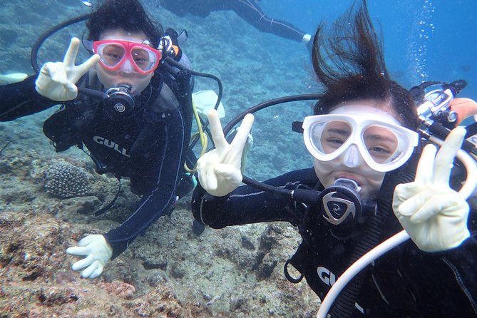 Blue Cave Area Experience Diving!Free feeding & photo images Chinese guide available!1 group with a dedicated instructor - Entering Okinawa’s Blue Cave