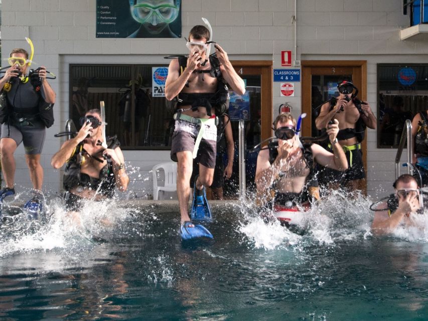 Cairns: 4-Day PADI Open Water Course - Should you book the Divers Den course?