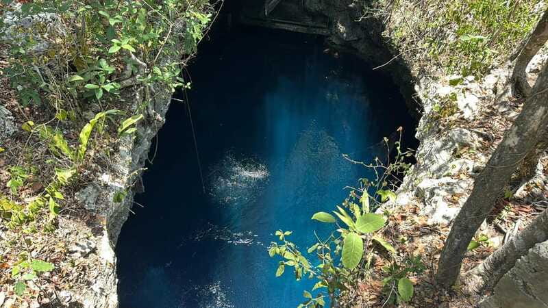 Cancun 2 Cenote Dives: The Pit & Dos Ojos - Certified Divers - Guides, safety, and the private-group advantage