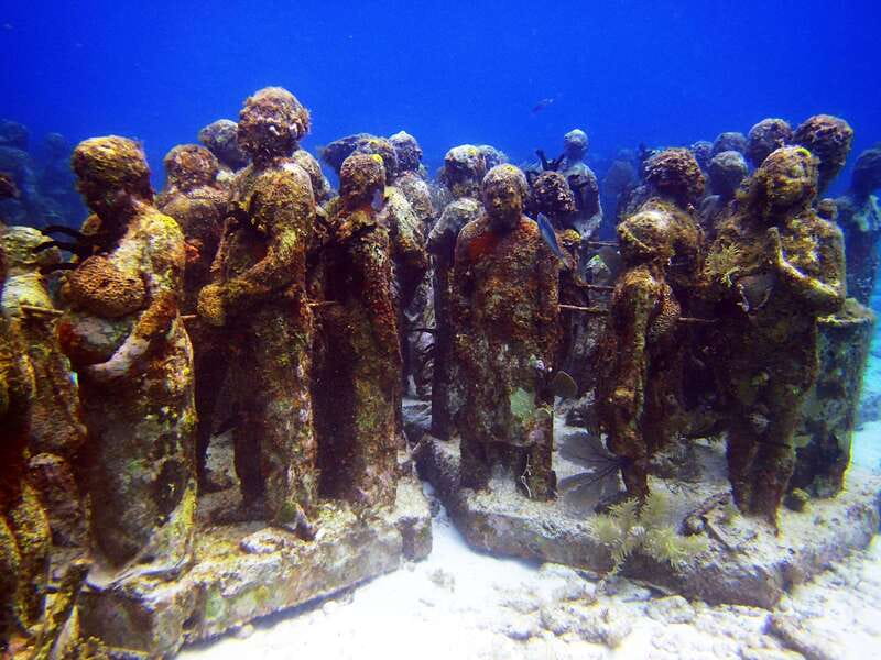 Cancun: 2-Tank Dive for Beginners with MUSA and Reef Dive - Second Session: A More Natural Reef Setting