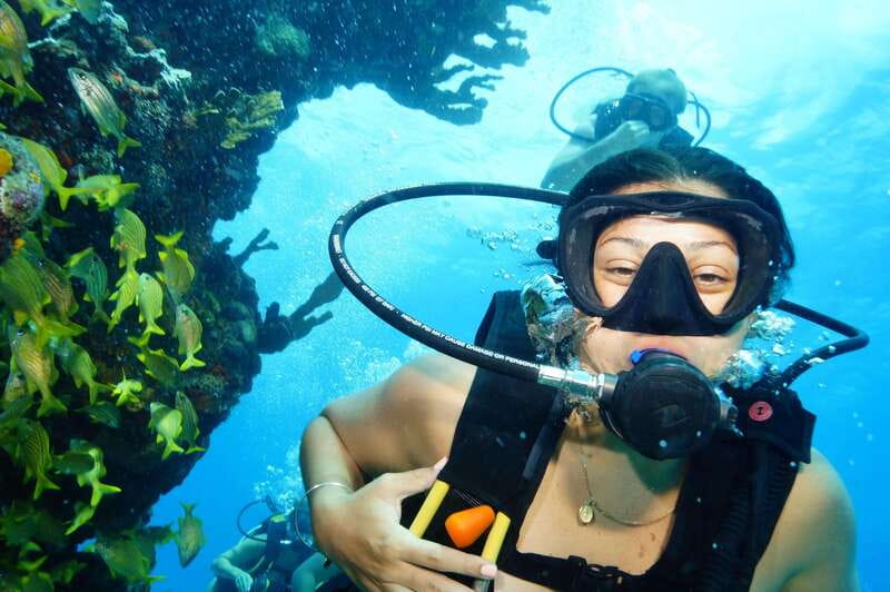 CANCUN: FIRST TIME DIVERS CANCUN - Manchones Reef and the living side of Cancun