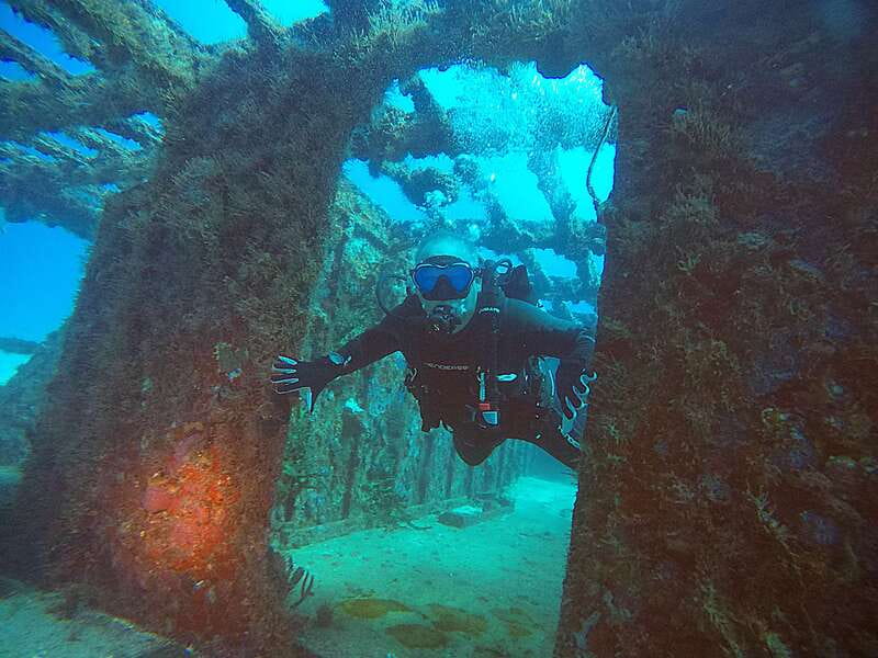 Cancun: Scuba Diving for Certified Divers, 3 options to dive - What the boat and crew add to the day