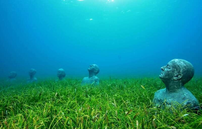 Cancún: Underwater Museum & Reef for Certified Scuba Divers - The boat ride to Manchones Reef