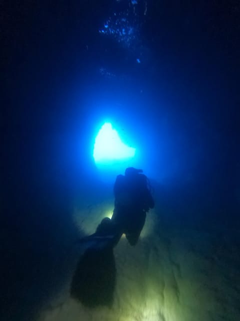Chania: 2 Boat Dives for Certified Divers - From pickup to Kalyves: how the morning works