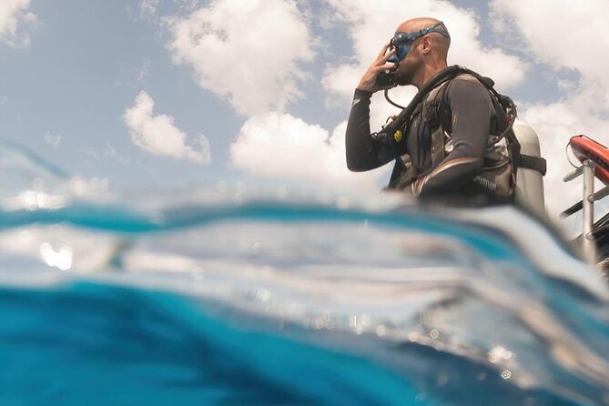 Cozumel: Discover Scuba Diving - The class and safety briefing come first