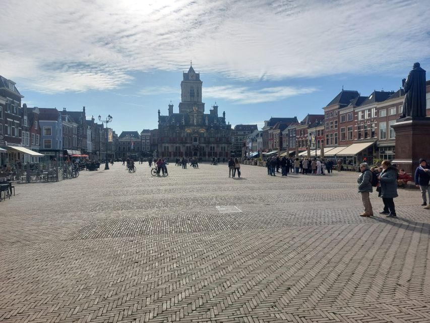 Delft: Dive into the Golden Age on a Private Walking Tour - Language, pace, weather, and access
