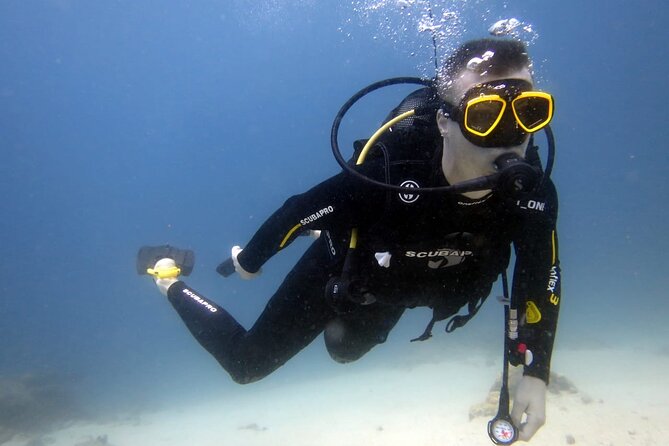 Discover Scuba Diving Experience - The Ancient Greek statues make the underwater visit unusual