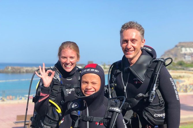 Discover Scuba diving in Gran Canaria with Hotel Pick-up - Key points at a glance