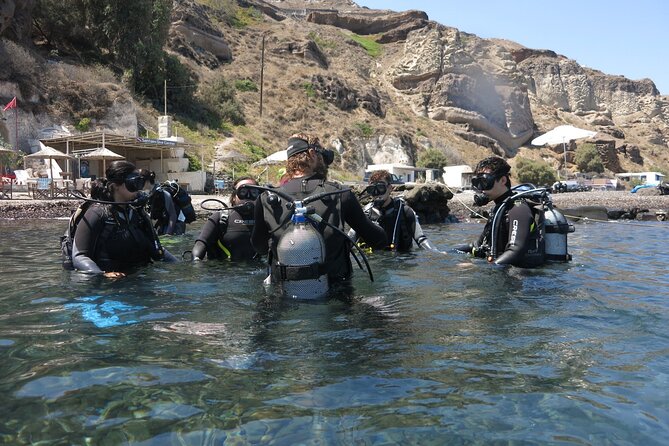Discover Scuba Diving in the Caldera of the Volcano in Santorini - The 20-minute lesson that makes beginners comfortable