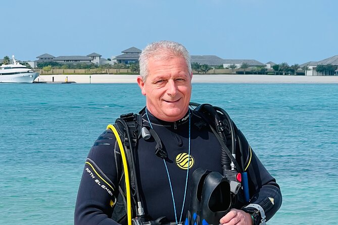 Discovery Scuba Diving in Dubai - The instructors are the heart of the experience