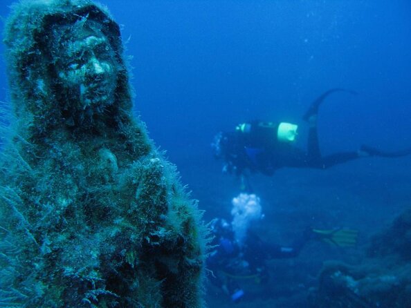 Diving + Muse - Two underwater stops, with one important question