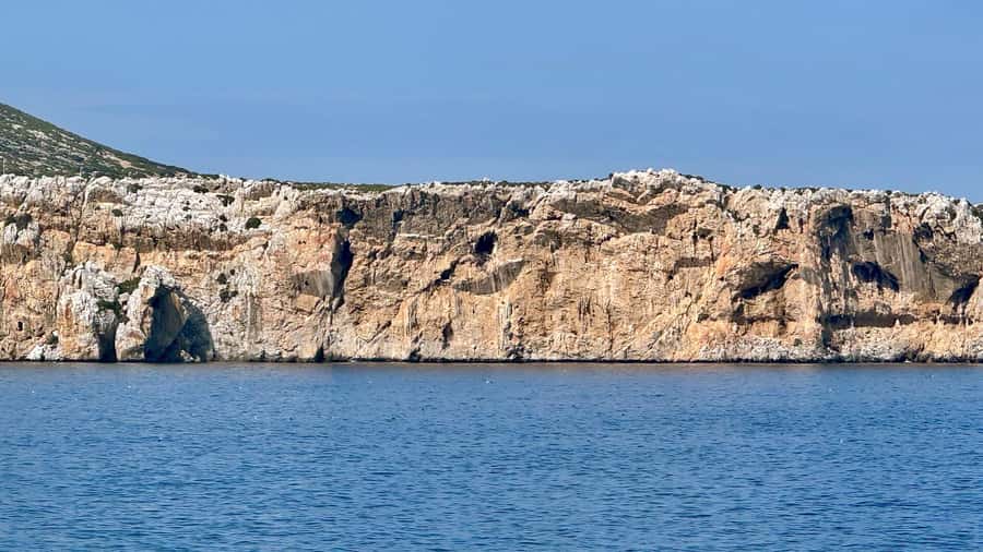Experience the thrill of diving in Morocco Fun Dives - What you can see below Belyounech
