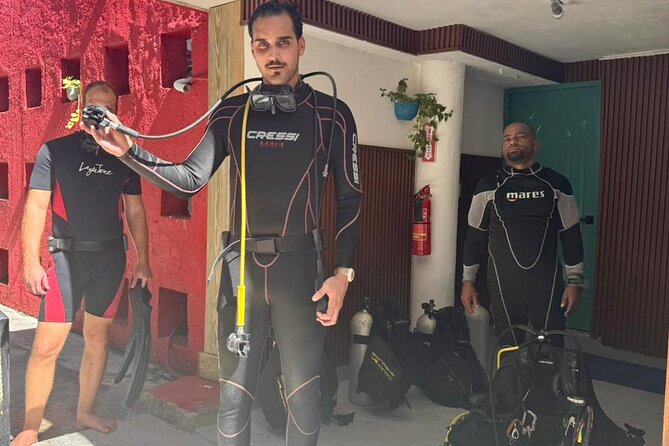 First Time Scuba Diving Experience in Punta Cana - Learning to breathe underwater in about an hour
