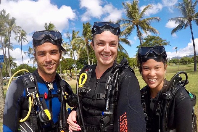 First-Time Scuba Diving in Honolulu + Free Videos - What the $89 price really buys you