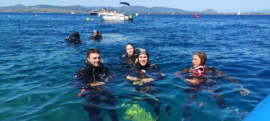 Fréjus: Diving Experience in Port-Fréjus with an Instructor - Is $88 a fair price?