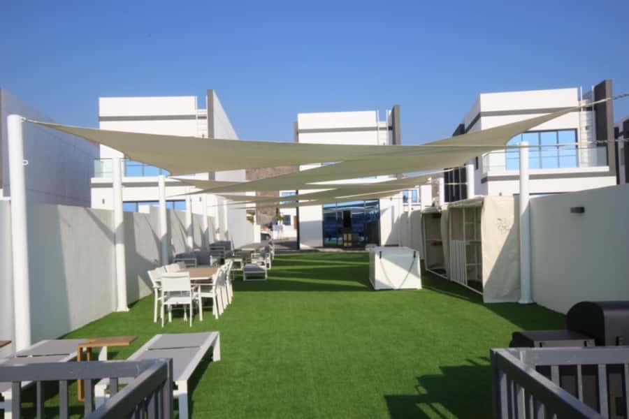 From Dubai: Dive and Stay 5-Dives Trip with BBQ, Transfers - The first two daytime sessions