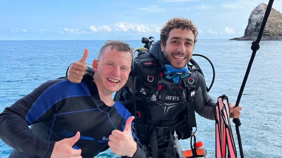 From Dubai: Fujairah Scuba Dive and Snorkeling - Snorkeling, sun, and time between sessions