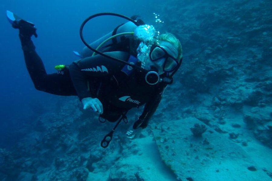 From Sharm or Dahab: Blue Hole & Canyon Sea Dive Experience - Checking in at the Dahab center