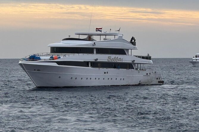 Full Day Scuba Diving Boat Trip for Professional Divers_Hurghada - Lunch and a one to two hour pause