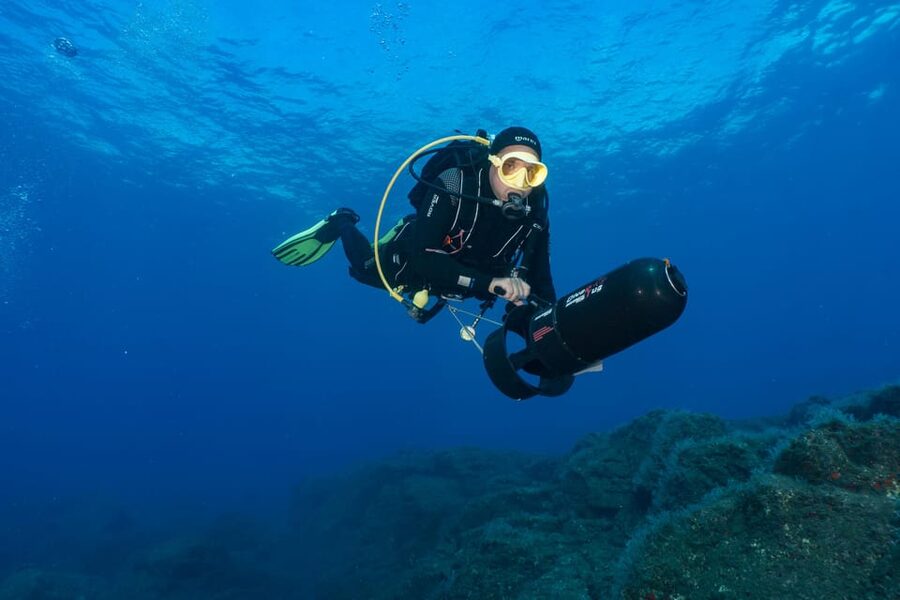 Funchal: DPV- Scooter Dive Adventure - The shore reef keeps the outing simple