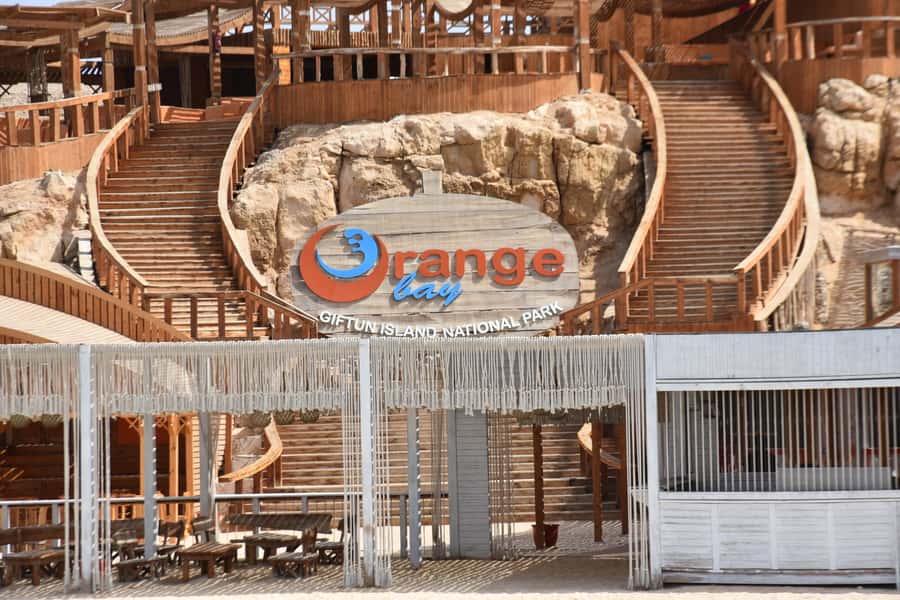 Hurghada:Luxury Diving & Snorkeling inc/Island/Lunch/Massage - Banana boat, massage, and time to slow down