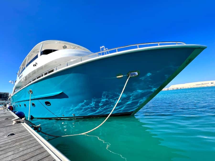 Hurghada: Luxury Orange Bay w/Snorkeling, Massage and Diving - Boarding the yacht and settling into the day