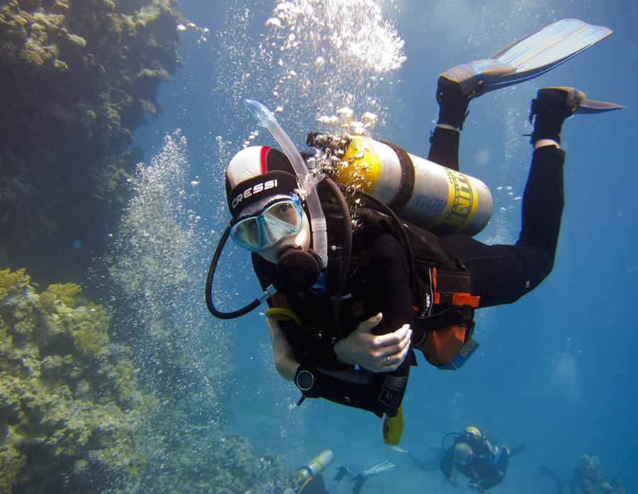 Hurghada Scuba Diving Trip with Pick-up, Lunch - Lunch, cold drinks, and an hour on deck