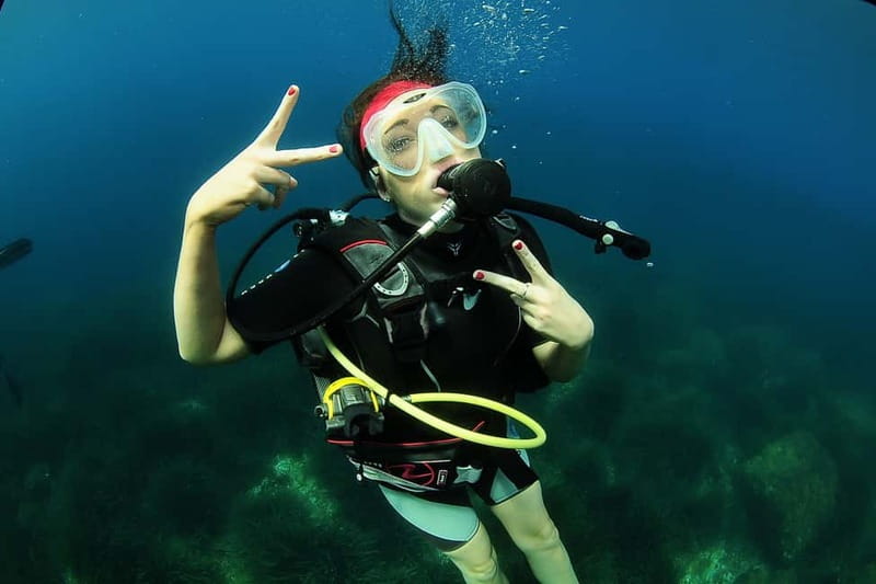 Ibiza: PADI Discover Scuba Diving & Snorkeling Boat Trip - Finding the yellow boat in San Antonio