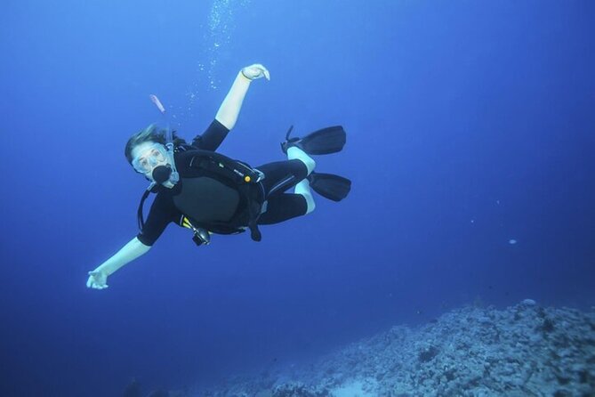 Intro Scuba Diving: 2 Dive Stops With Lunch & transfer - Hurghada - Getting ready for your first Red Sea scuba session