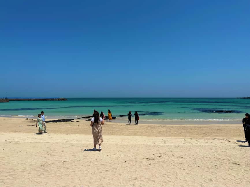 Jeju East: Small Group Healing Tour w/Woman Divers Show - Hamdeok Beach starts the day with easy scenery