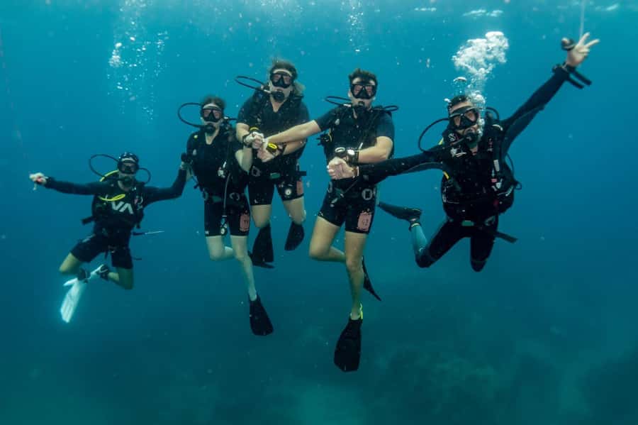 Ko Tao: Open Water Scuba Diving 4-Day Course - Group size, teaching style, and language