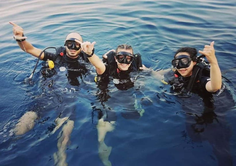 Koh Tao: PADI Try Diving Experience - The boat ride and Koh Tao’s reef