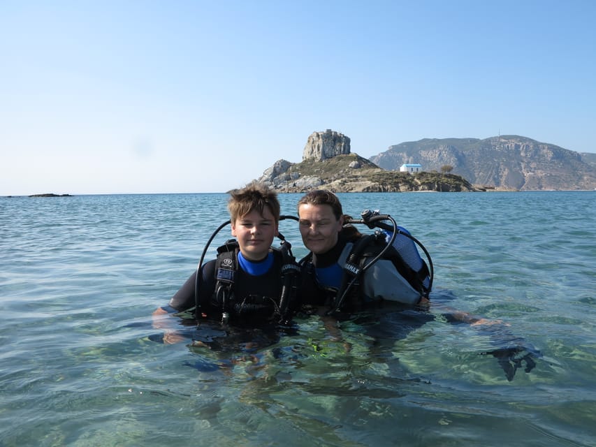 Kos: Beginner Scuba Diving from the Beach with Pickup - Entering the sea and moving below the surface