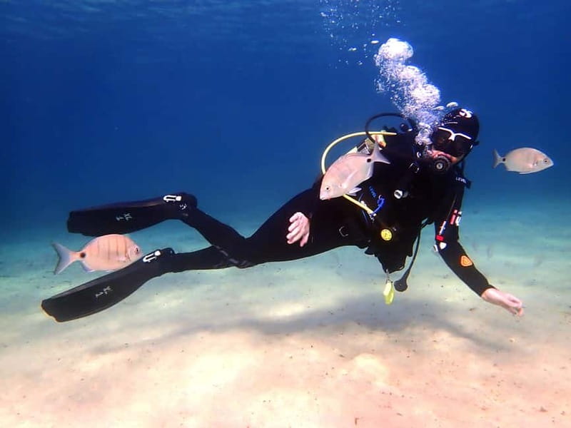 Lanzarote: Beginner Try Scuba Diving Costa Teguise (2 dives) - Practical preparation for a calmer morning