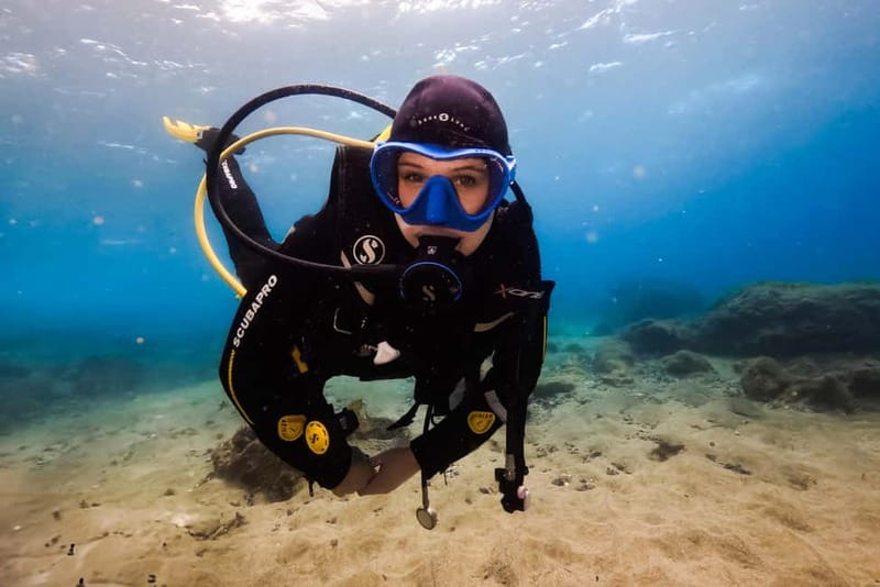Lanzarote: Beginner Try Scuba Diving Costa Teguise (2 dives) - The Playa Chica briefing sets the tone