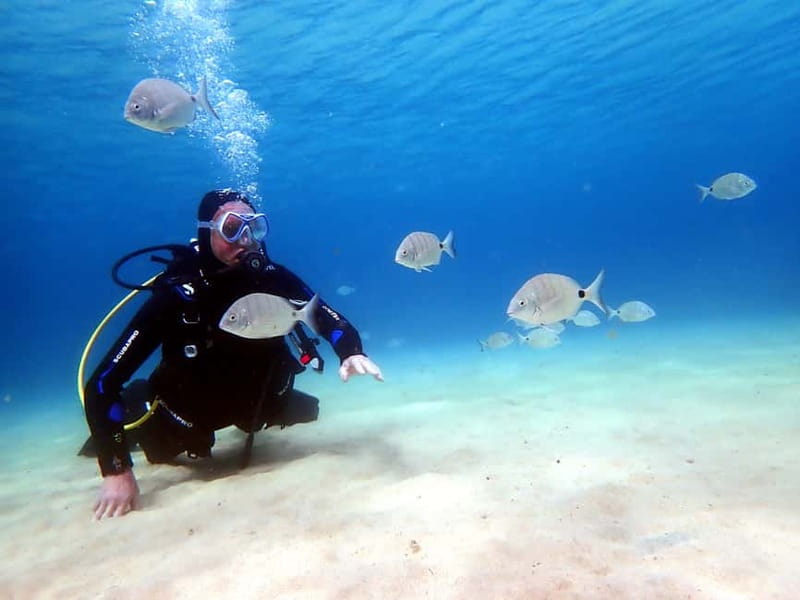 Lanzarote: Small-Group Discover Scuba Diving Costa Teguise - The short ride to Playa del Jablillo
