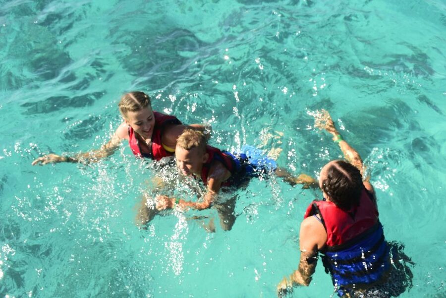 Makadi Bay: Snorkelling and Diving Island Trip - Lunch and the slower part of the day