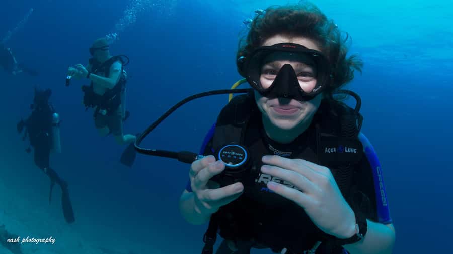 MUSCAT: Daymaniyat Island Snorkeling & Try-Dive + BBQ Lunch - Fresh BBQ lunch during the surface break