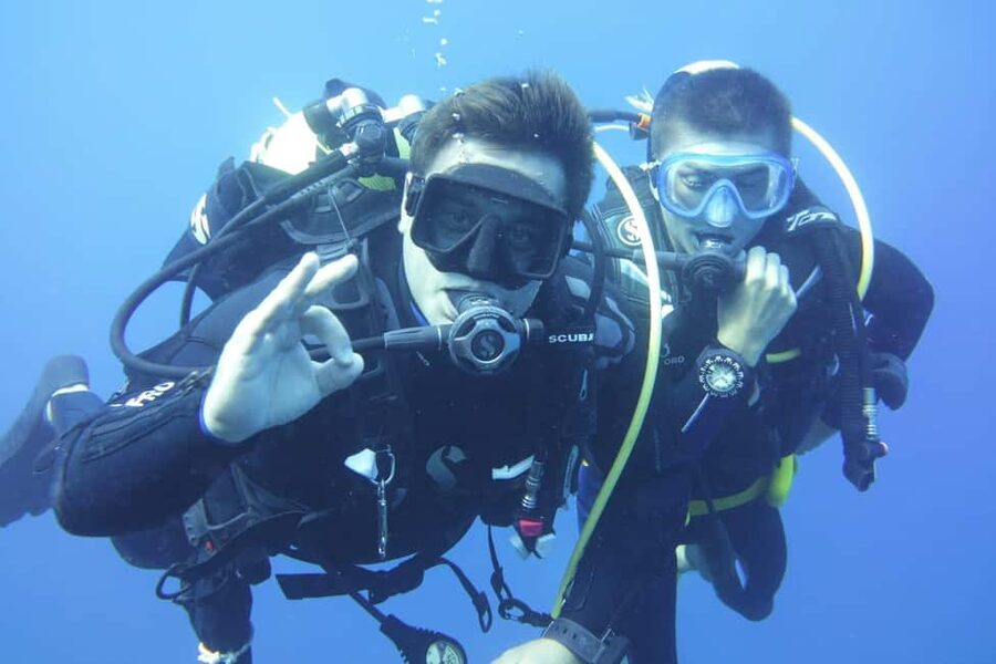 Nice : VIP sea tour with snorkeling & discover scuba - Snorkeling along the French Riviera