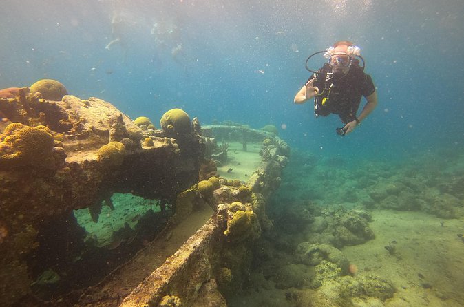PADI Open Water Course in Curacao - The instructors and the value of a tiny group