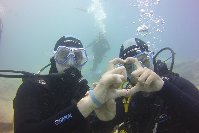 PADI Open Water Diver Course - The nearby beach and first underwater practice